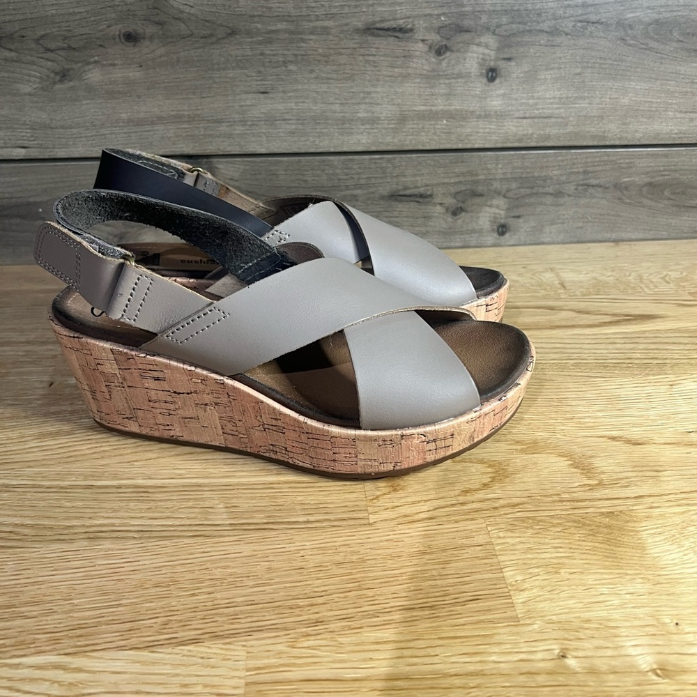 Clarks Collection Black Platform Sandals Size 6.5
